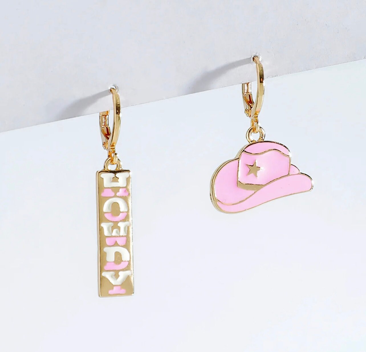 Cowboy boots earrings| Cowgirl boots|Cow boot earrings|Pink Cowboy earrings - Pink Fantasma