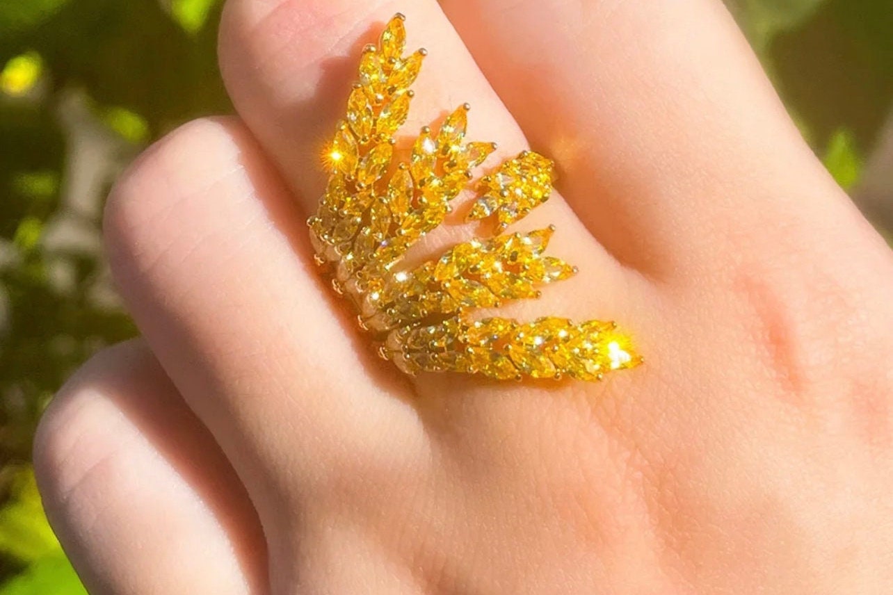 Leaf Ring| Leaf cubic zirconia ring|Statement rings - Pink Fantasma