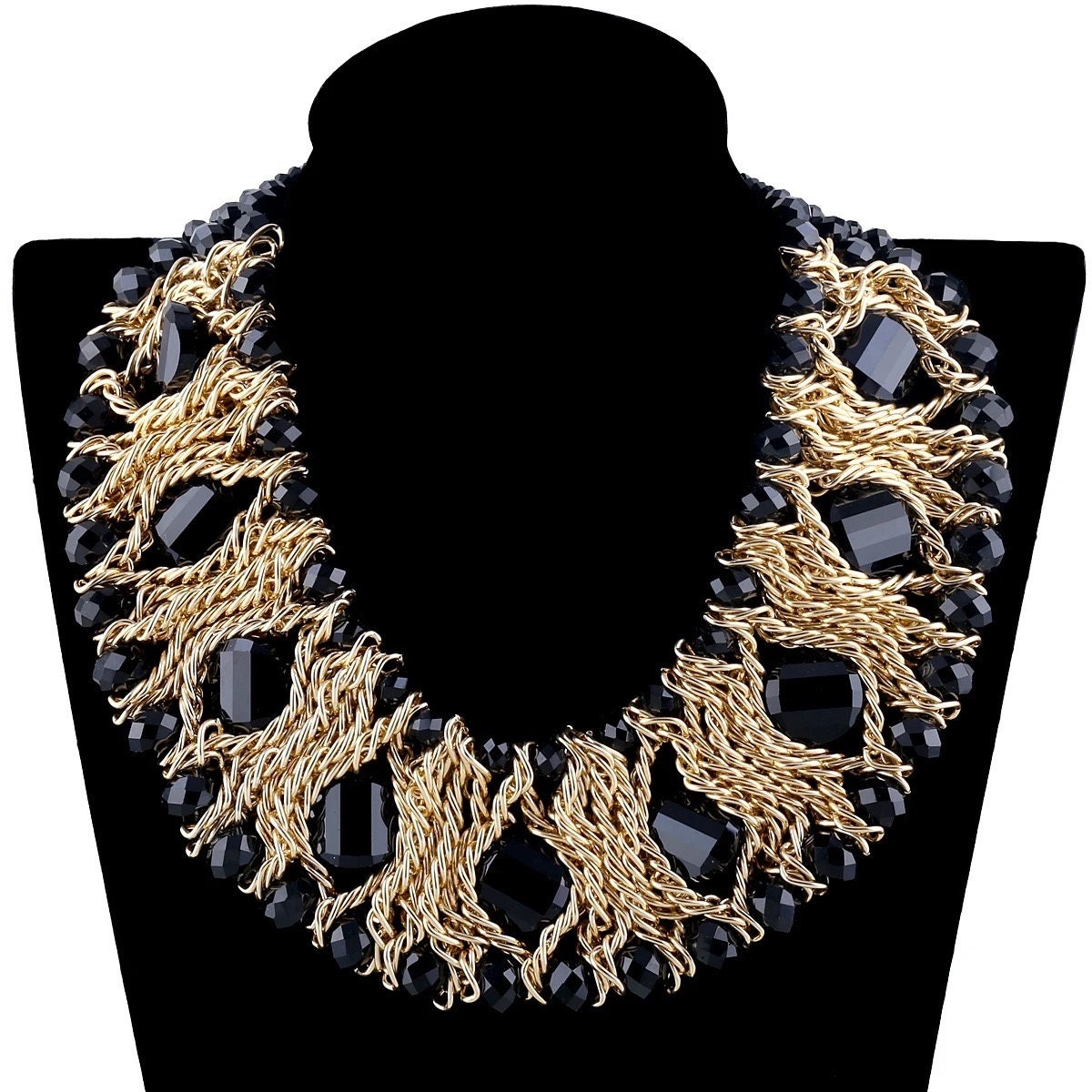 Crystal statement Necklace. - Pink Fantasma 